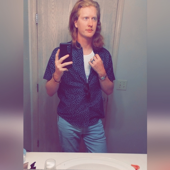 Meet your Posher, J - Picture 1 of 2